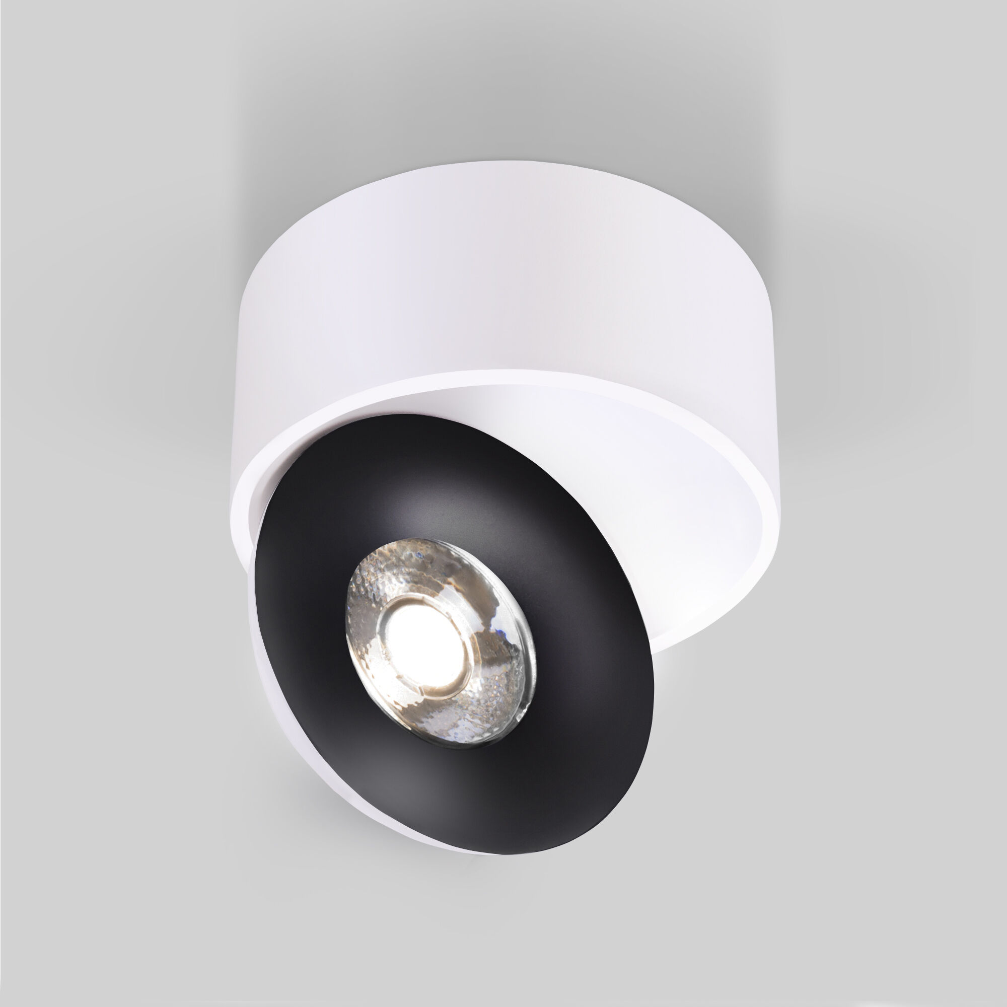 nakladnoy-povorotnyy-svetodiodnyy-svetilnik-glide-25100-led-8w-4200k-belyy-ch-rnyy-a059332-0001.jpg Glide 8W սպիտակ/սև (25100/LED) - Image 1