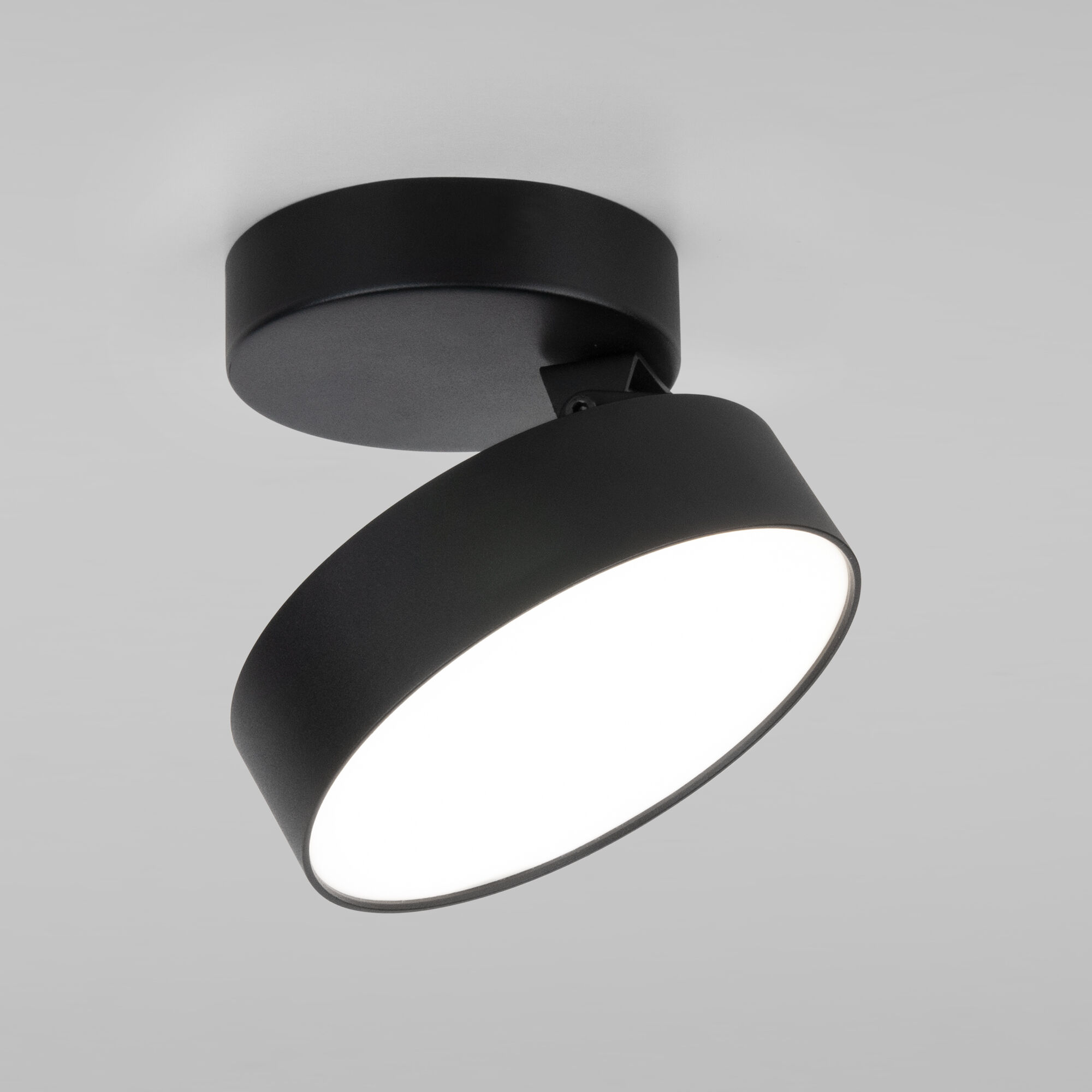 nakladnoy-svetodiodnyy-svetilnik-pila-chernyy-25135-led-a060189-0001.jpg Pila սև 12W 4200K (25135/LED) - Image 1