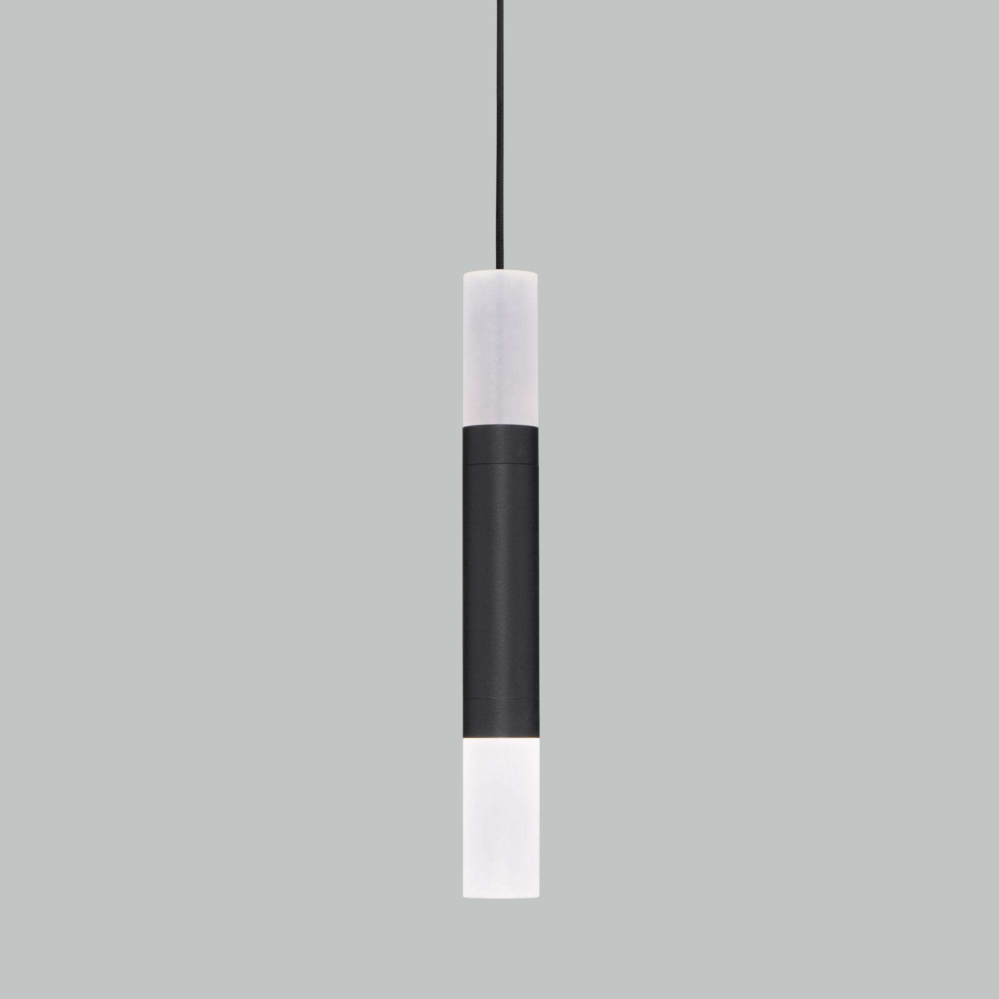 podvesnoy-svetodiodnyy-svetilnik-50210-1-led-chernyy-a054205_0001.jpg Կախովի LED լուսատու 50210/1 LED սև - Image 1