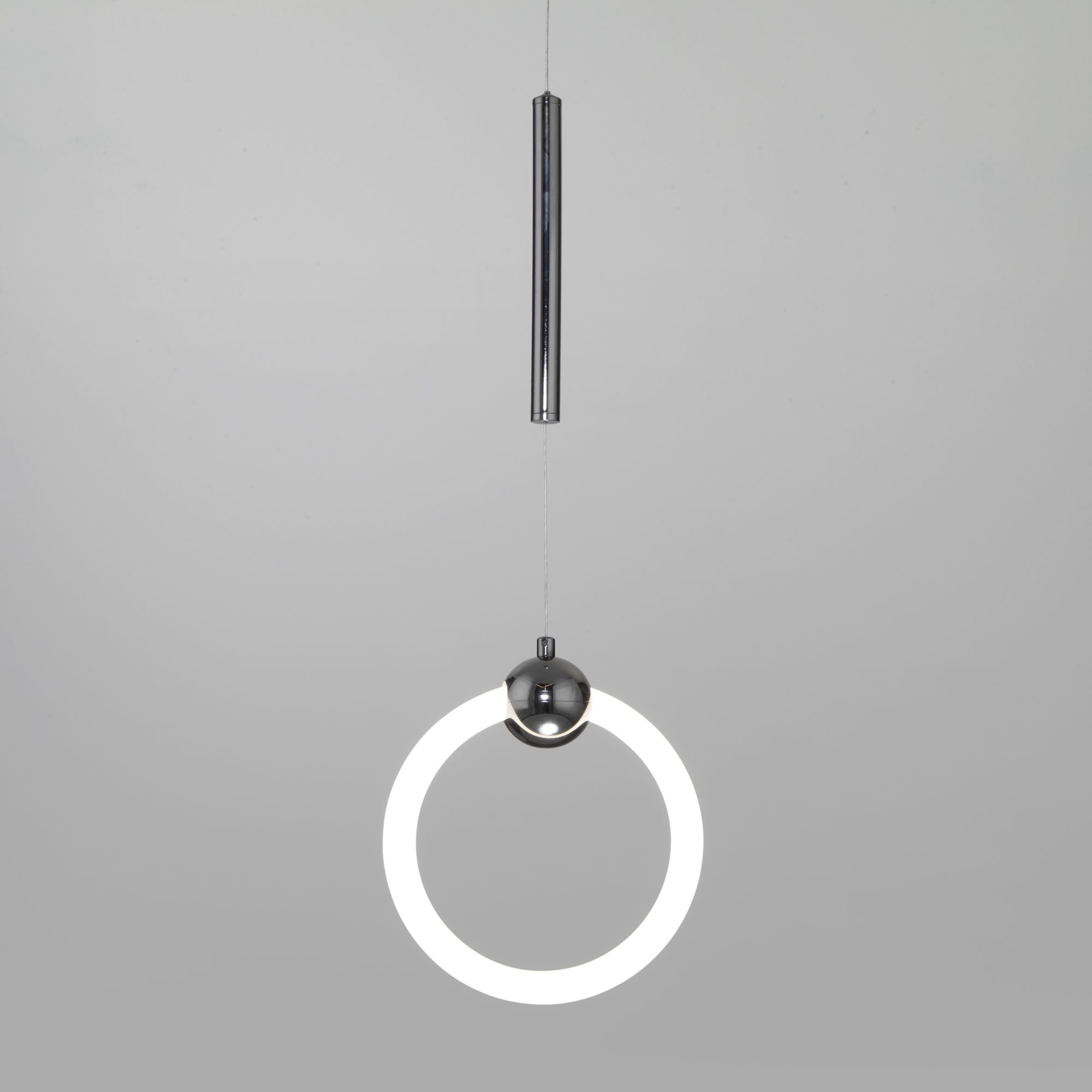 podvesnoy-svetodiodnyy-svetilnik-v-stile-minimalizm-90165-1-chernyy-zhemchug-a055382-0001.jpg Подвесной светодиодный светильник 90165/1 черный жемчуг — изображение 1