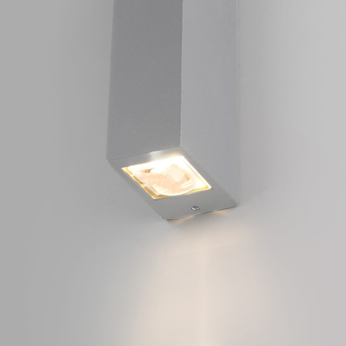Ուլիժնըյ պատային LED լուսատու Blaze LED IP54 35136/W մոխրագույն - Image 2